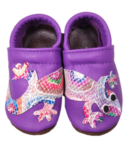 Violeta con lagarto